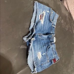 TOMMY HILFIGER X GIGI HADID